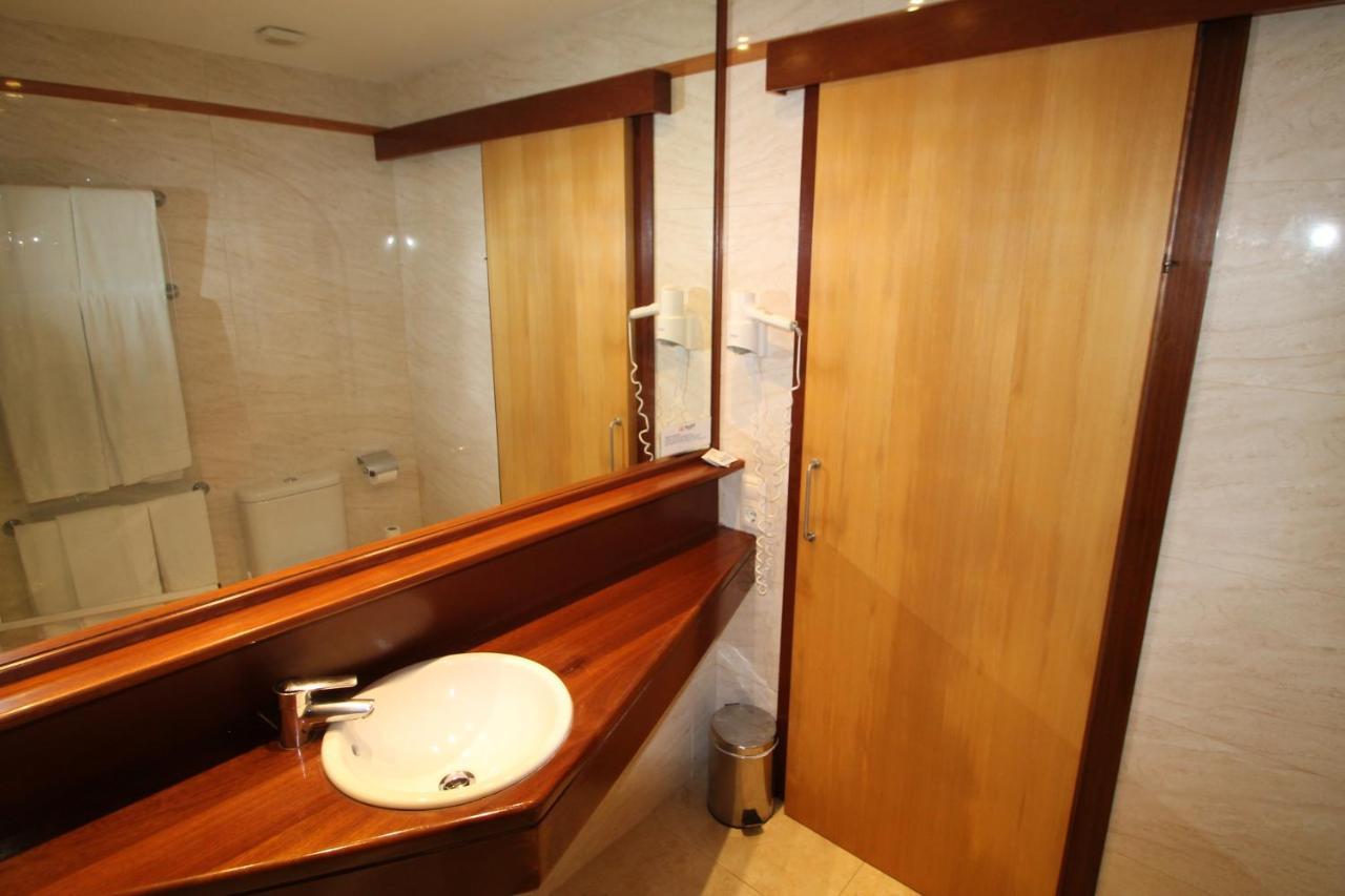 Apartaments Talayot Cala'N Blanes  Exterior photo