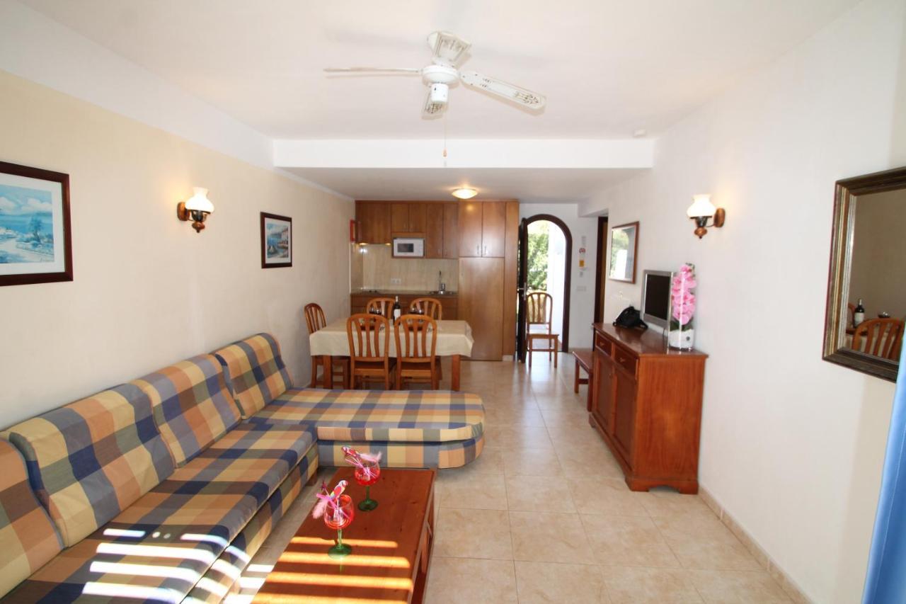 Apartaments Talayot Cala'N Blanes  Exterior photo